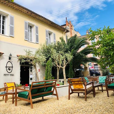 Hotel Du Parc Draguignan Exterior photo